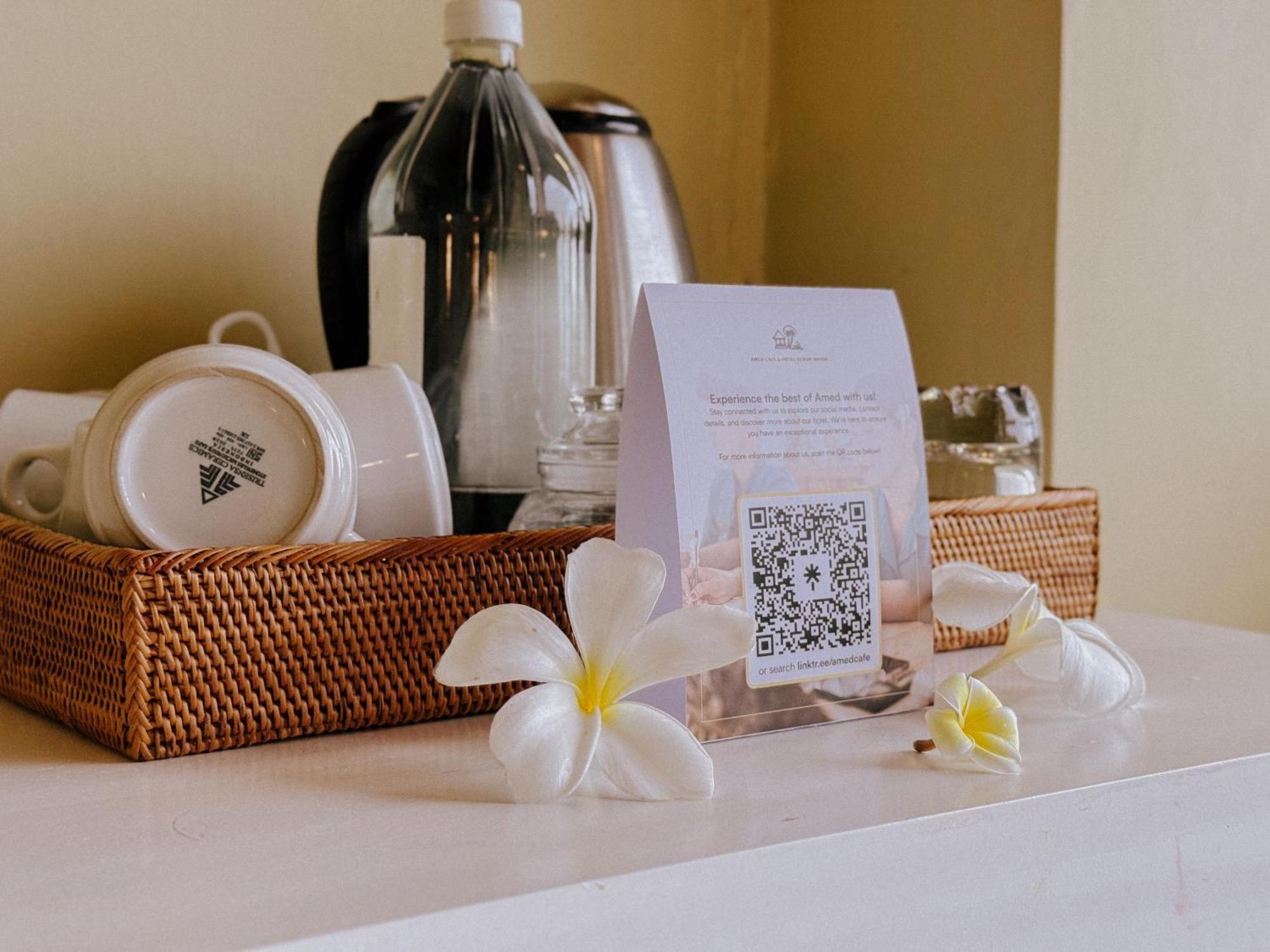 Amed Cafe & Hotel Kebun Wayan Экстерьер фото